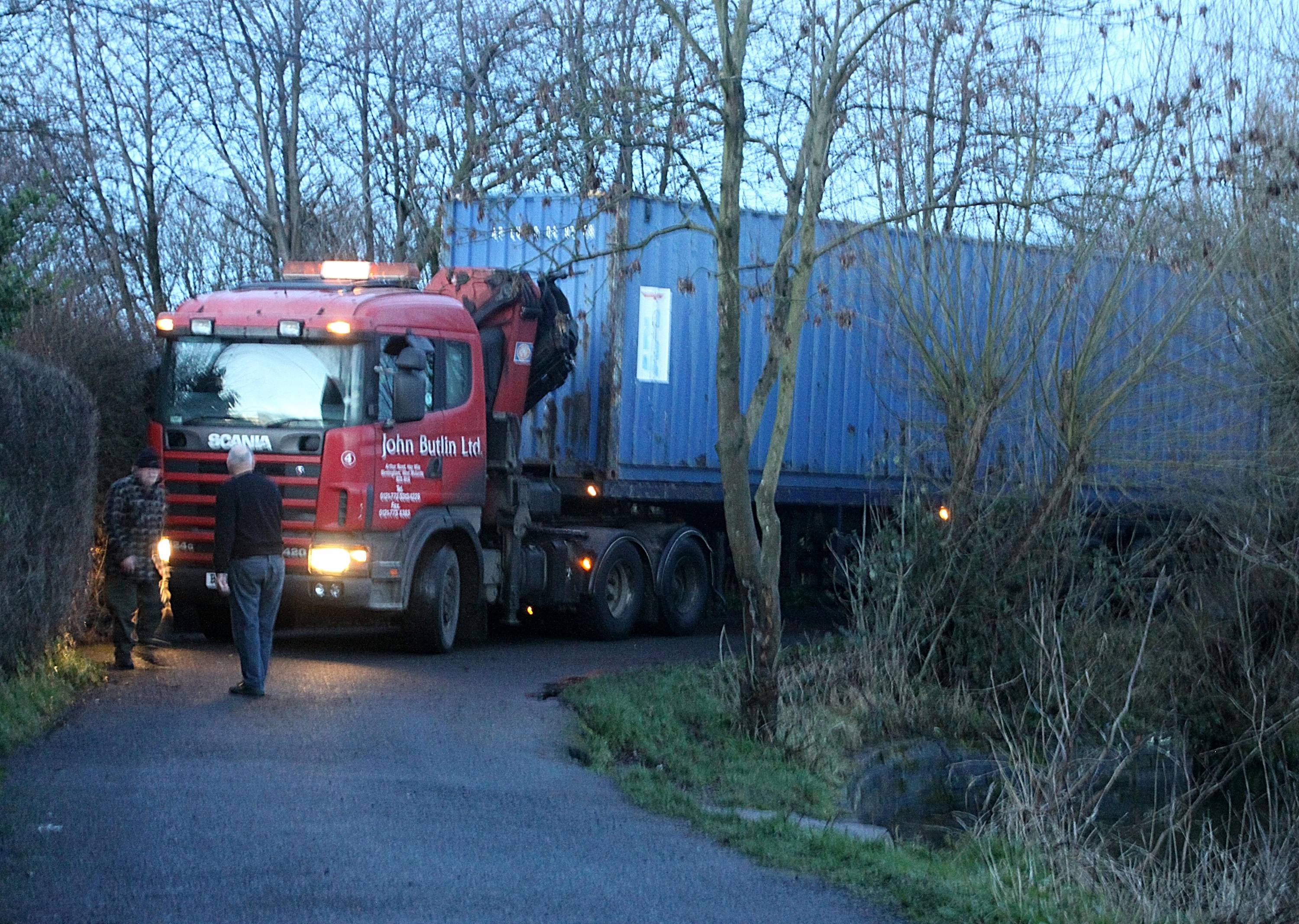 Arrival of the rowing container